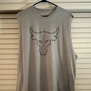 Used Men's XL Under Armour Project Rock sleeveless t-shirt. Smoke Free home.